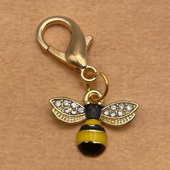 “Just Bee Yourself” Honeybee Charm (Brand New!) 🐝💕 - Picture 3 of 8